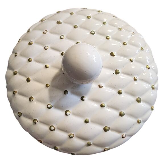 Arnel's Quilted Pattern White Gold Powder Box & Trinket Box Vanity Set - Picture 2 of 10